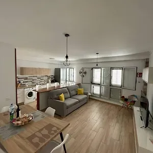 Apartamento Precioso Apartamento En Residencial Con Piscina, Gáldar